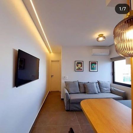 Bluemotion - 4Portcenterαpartment Apartment พีเรียส ภายนอก รูปภาพ