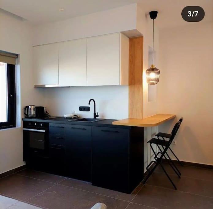 Bluemotion - 4Portcenterαpartment Apartment พีเรียส ภายนอก รูปภาพ